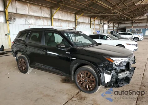 2025 Subaru Forester Sport z USA, uszkodzony, nr VIN JF2SLSJD3SH409659